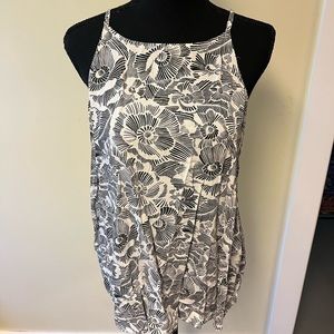 Floral black and white tank top